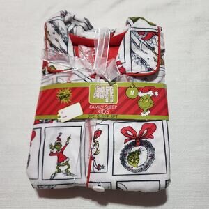 The Grinch two piece set pajamas for kids size medium